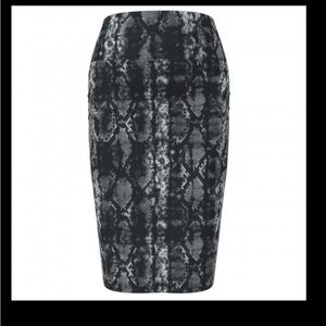 Cassie skirt is where class and comfort meet.